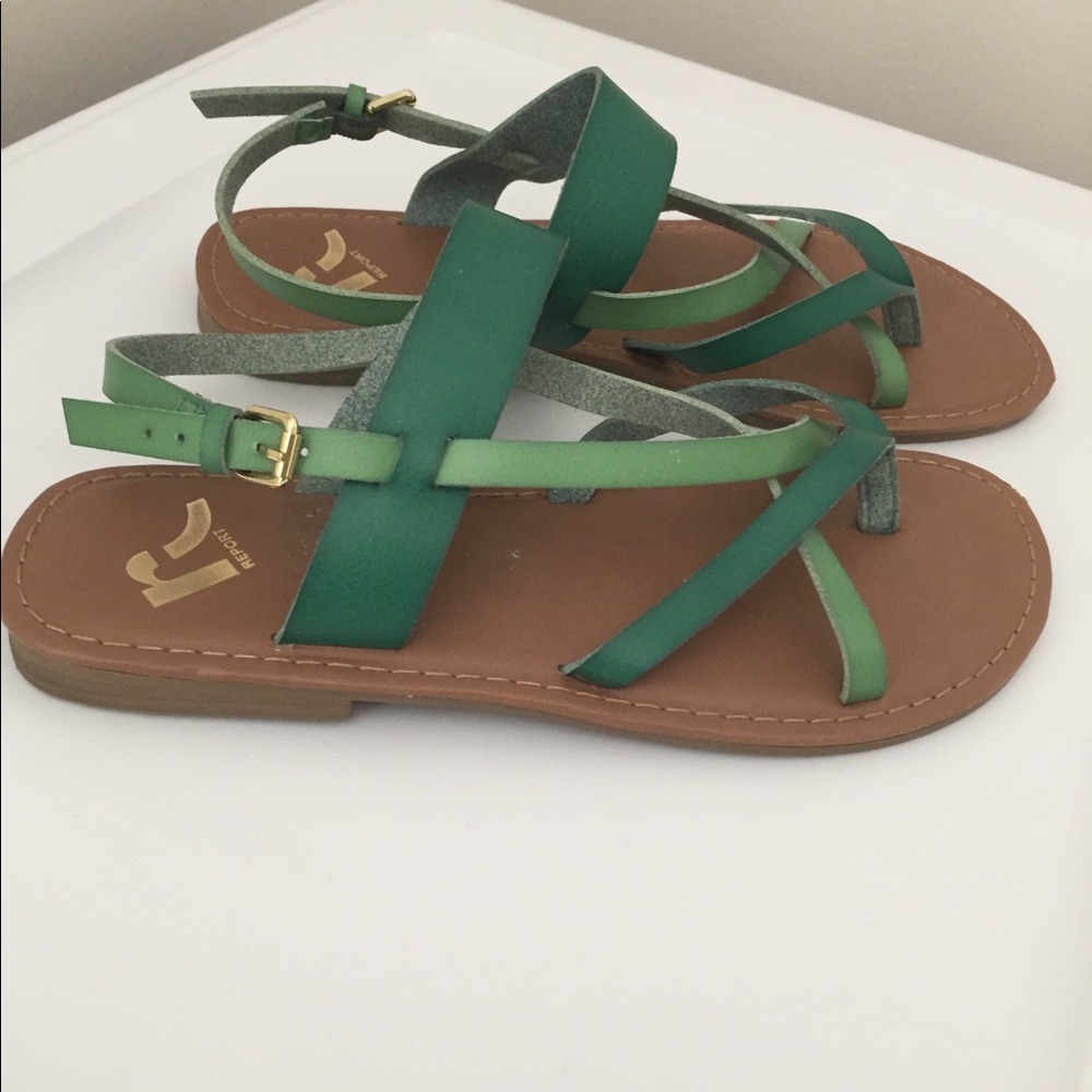 Kelly Green flat sandals